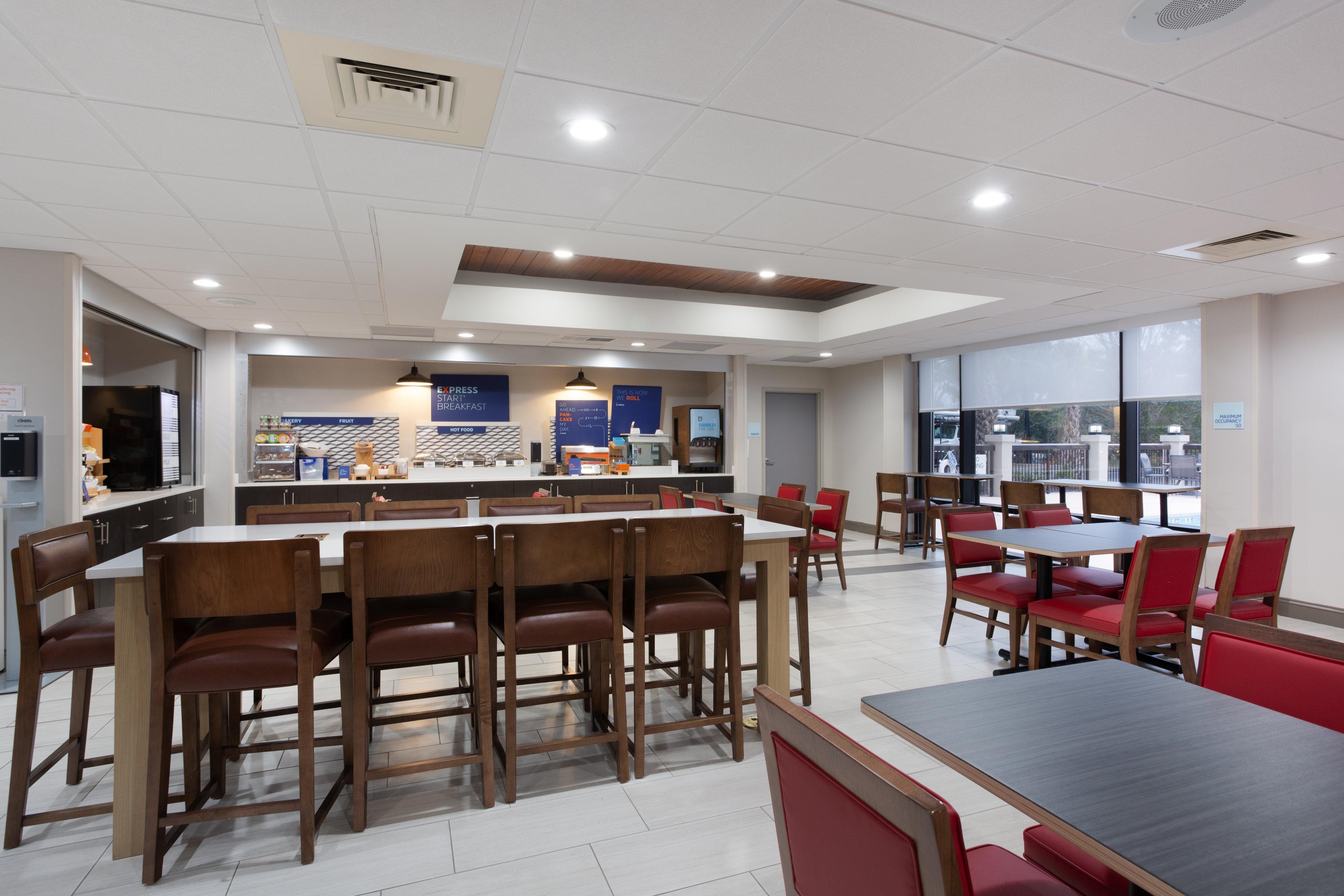 Holiday Inn Express & Suites - Morehead City By Ihg Экстерьер фото